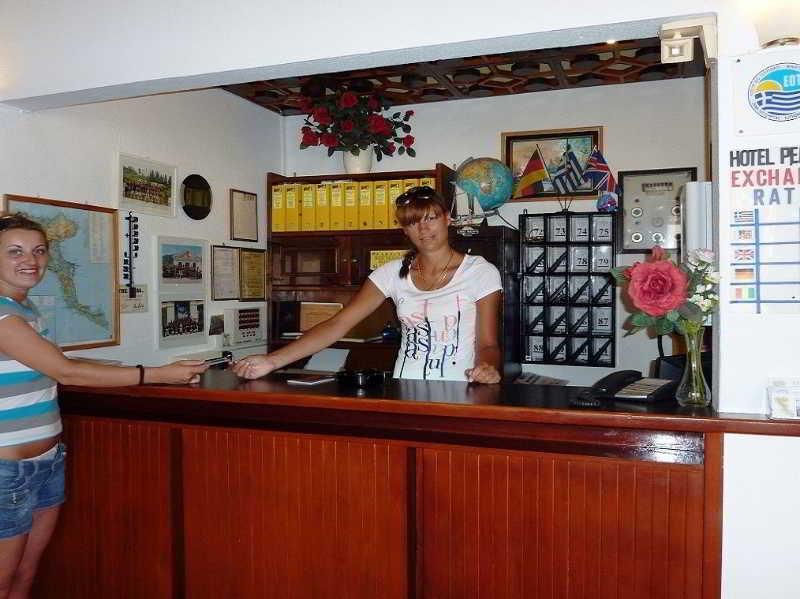 Hotel Perama Buitenkant foto
