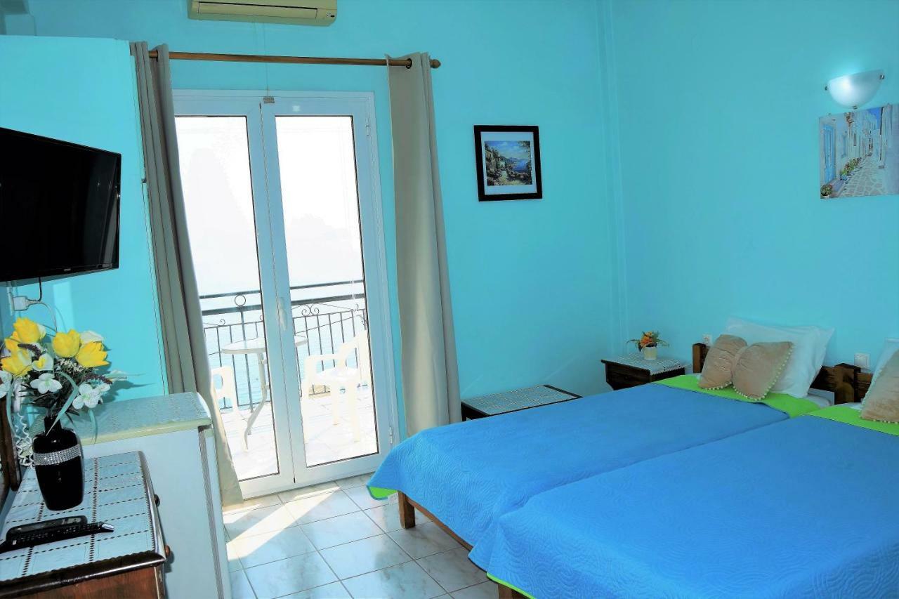 Hotel Perama Buitenkant foto